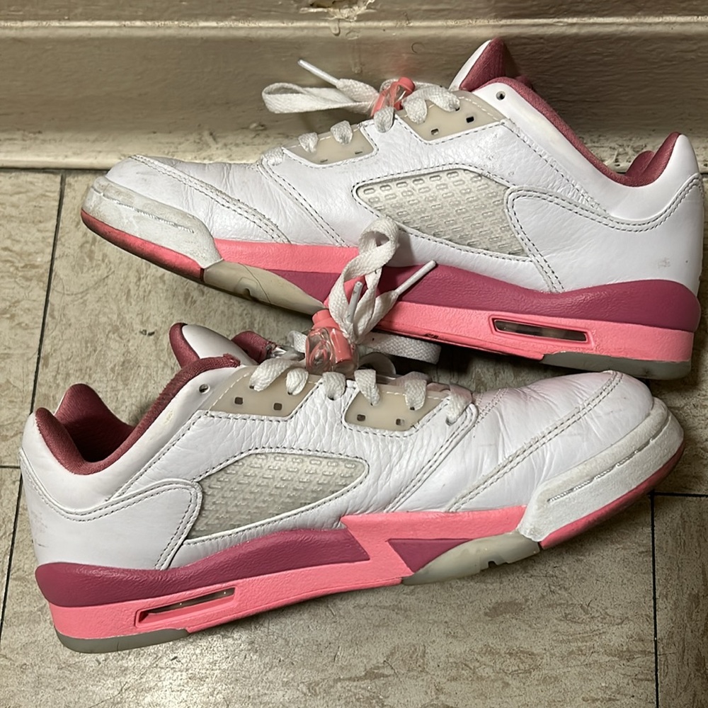 Sneakers - Picture 6 of 6